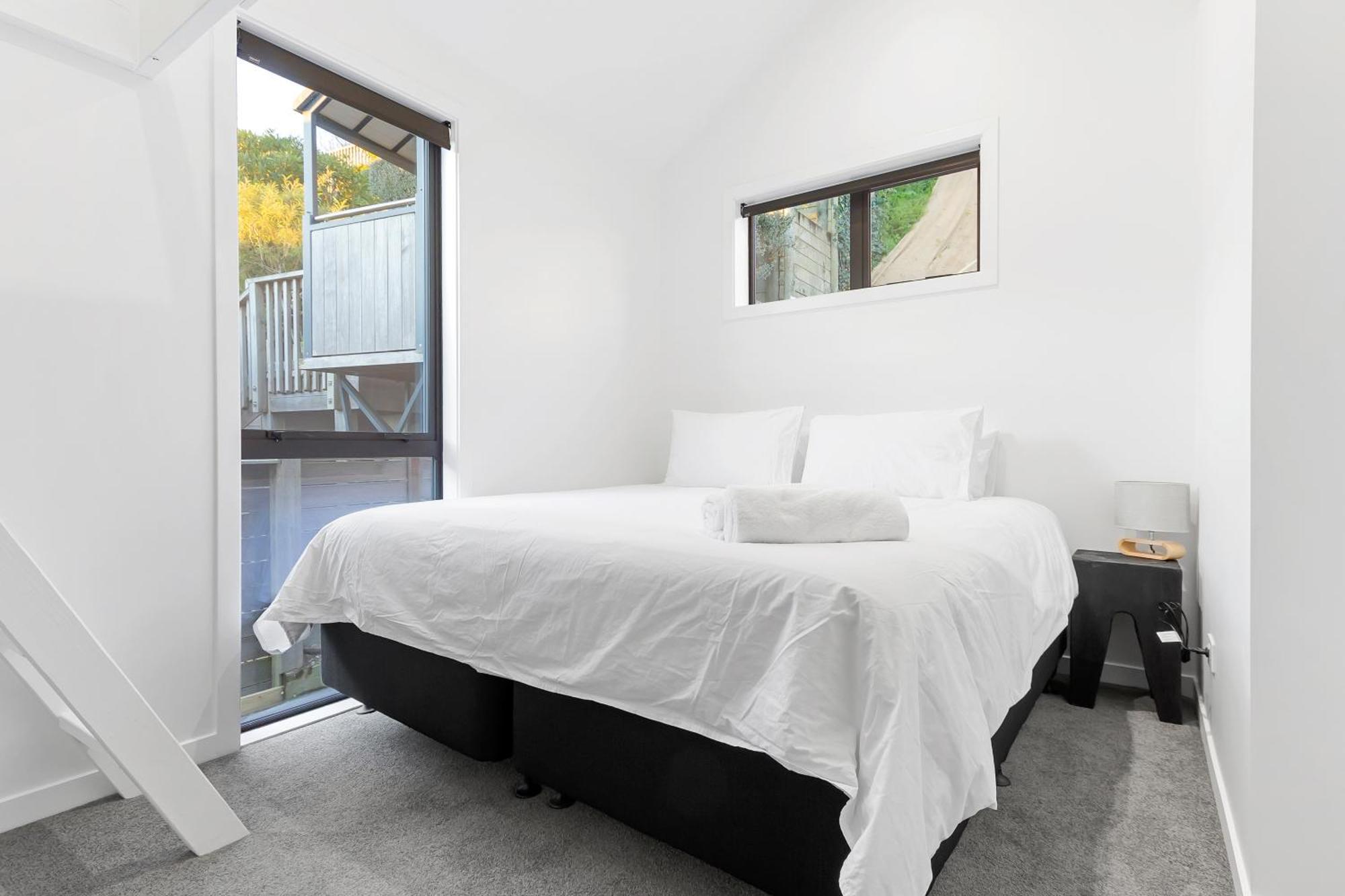 Absolute Lakefront House Taupo Ngoại thất bức ảnh