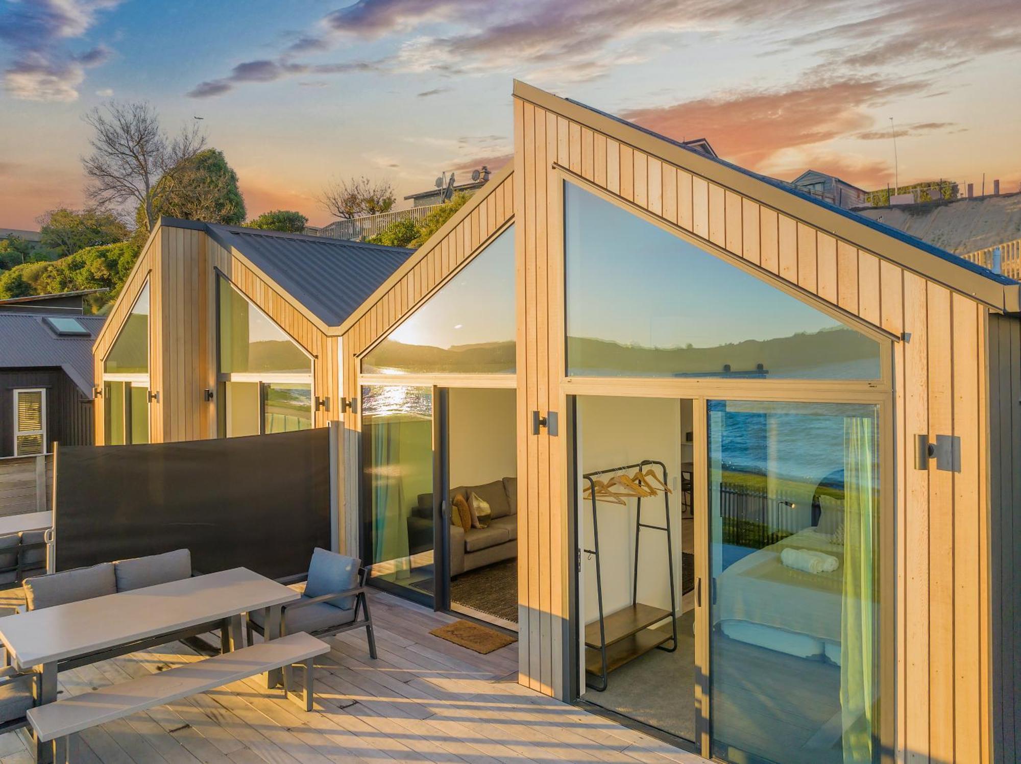 Absolute Lakefront House Taupo Ngoại thất bức ảnh
