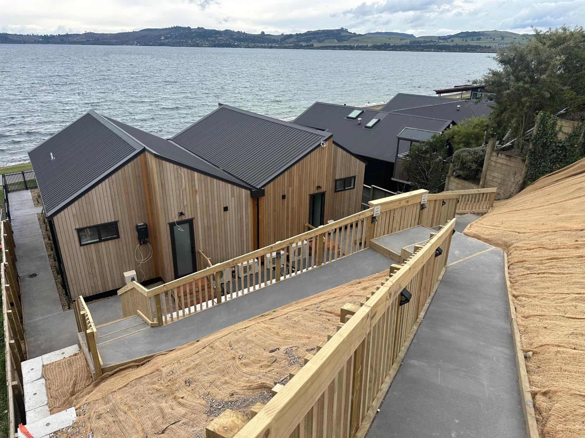 Absolute Lakefront House Taupo Ngoại thất bức ảnh